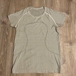 Lululemon Swiftly Tech 2.0 Shirt